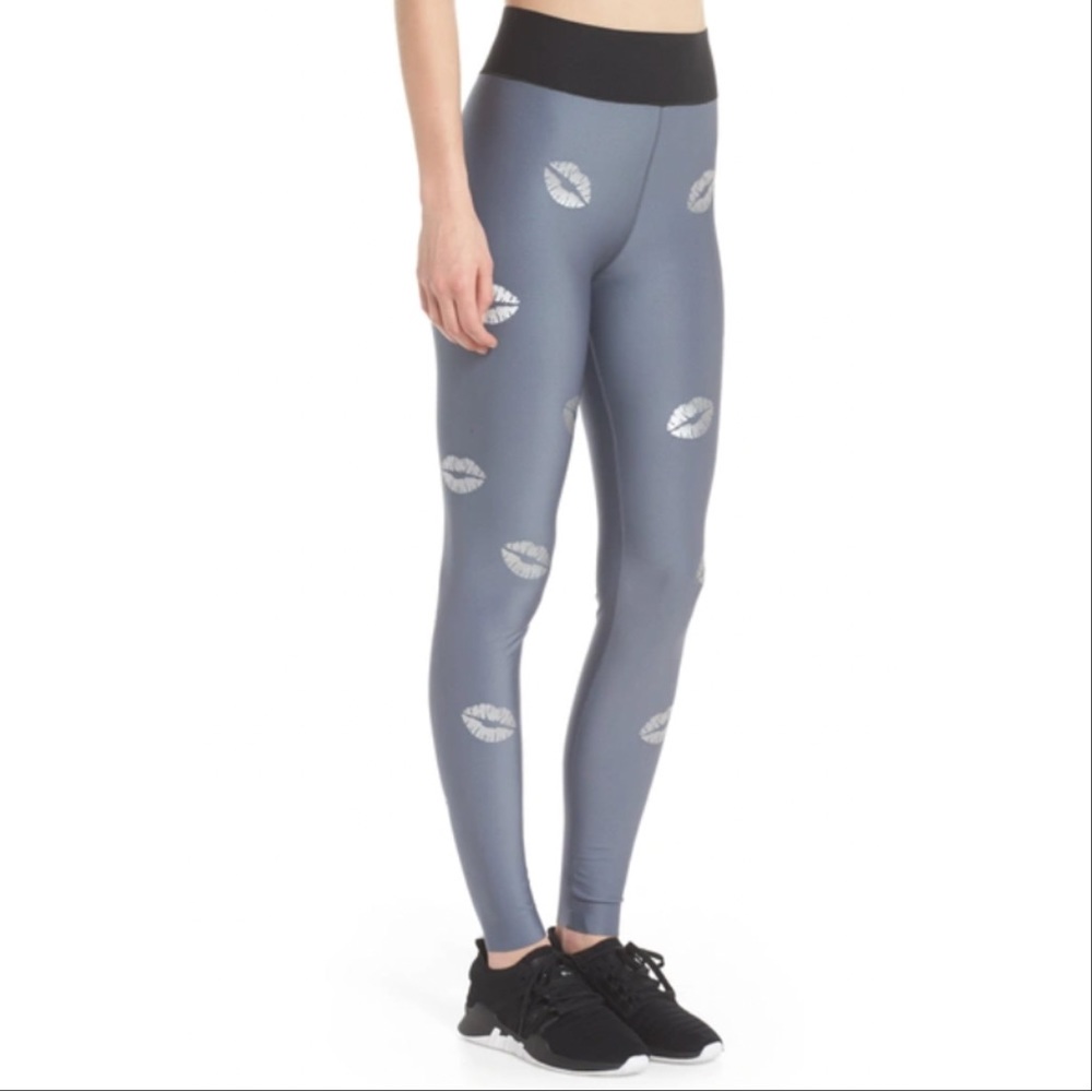 Ultracor “Makeout” Silver Kiss Print High Rise Leggings